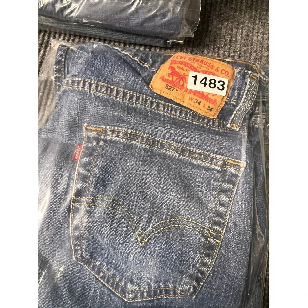 Levis levi 527
